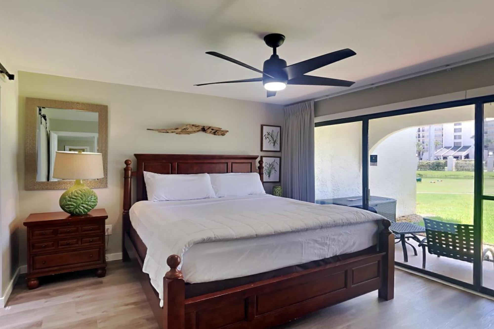 Edgewater 505 *